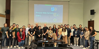 EBS-team-and-other-IRRI-HQ-participants-with-the-facilitators-from-AWS-during-the-Research-Gateway-w